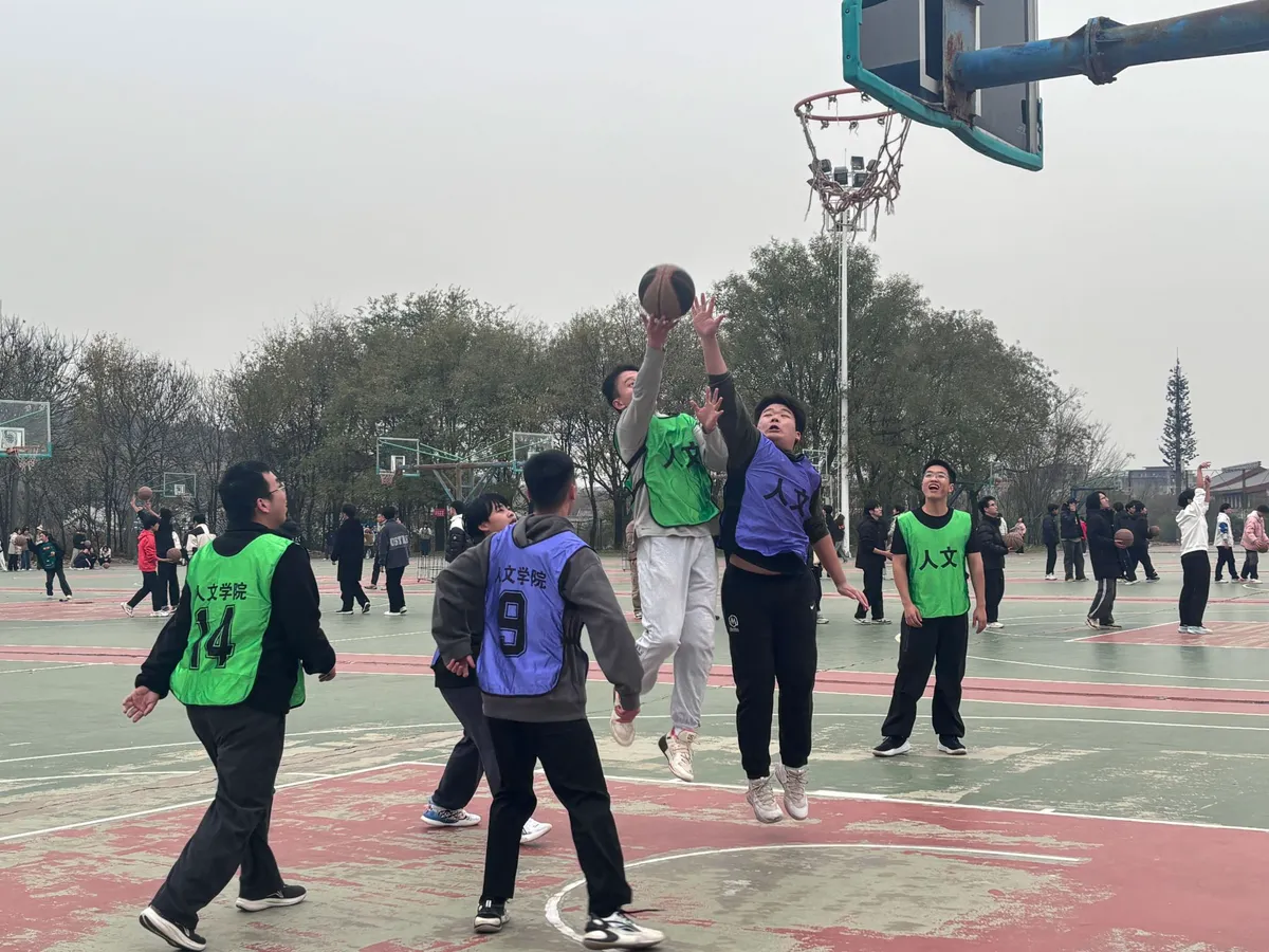 哪里可以找到适合篮球运动员的放松方法?_0